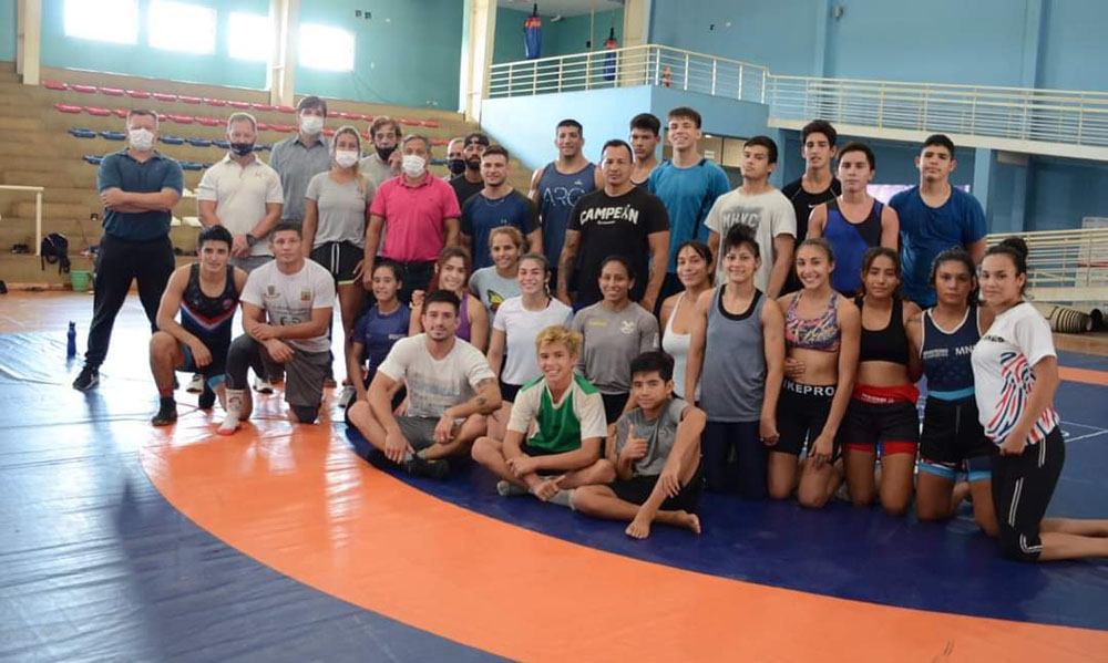La Selección y el equipo de Misiones Lucha