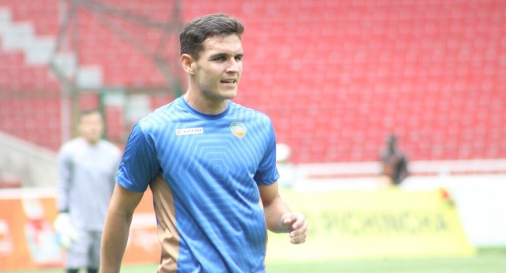 El misionero Christian Cepeda armó sus valijas y se fue a jugar a