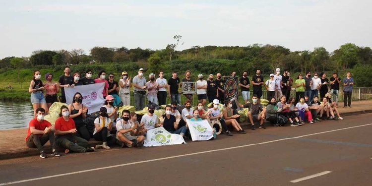 Voluntarios trabajando en conjunto. (Foto: Gentileza Foro ODS Misiones)