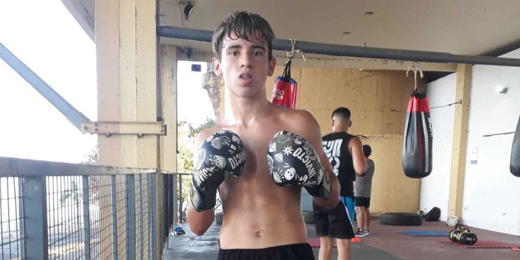 PROMESA. Lauti entrena a diario bajo el anfiteatro posadeño.