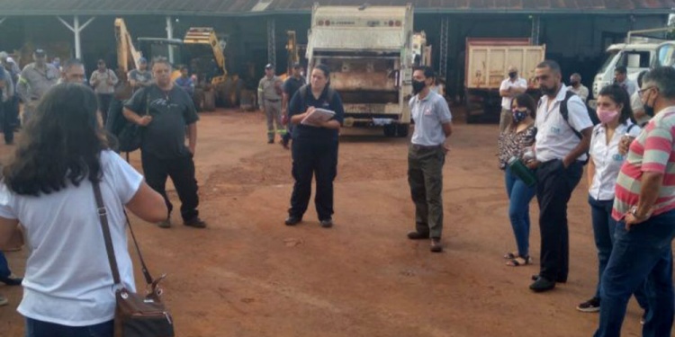 ASAMBLEA. Antes del inicio de la jornada laboral hubo reunión de trabajadores. Gentileza Stop en Línea