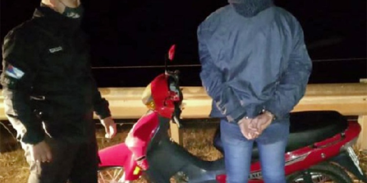 DETENCIÓN. El sospechoso fue detenido cuando se dirigía a Andresito.