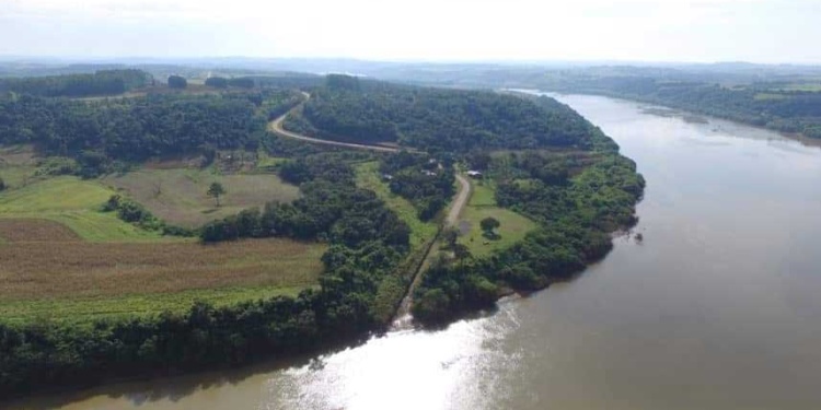 FRONTERA. En la zona de Alicia Alta predomina el cruce informal.