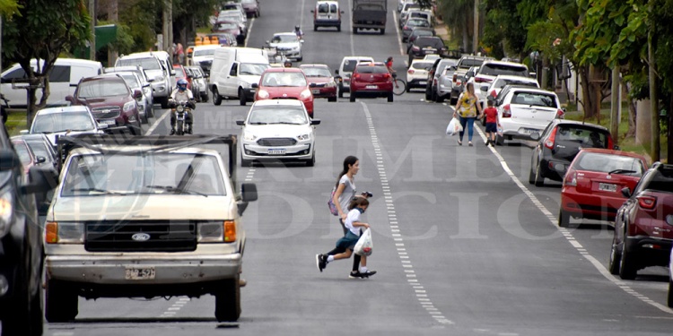 SEÑALIZACIÓN. Las demarcaciones de los carriles ya fueron realizadas para el esquema de la mano única.