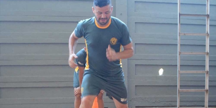 A PUNTO. El delantero paraguayo confía en que el Colectivero llegará en un nivel óptimo al inicio del Torneo Federal A.