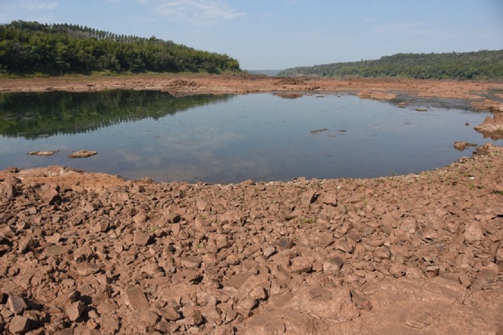 Río Paraná: “La bajante es severa y trae aparejada muchos y distintos tipos de impacto”