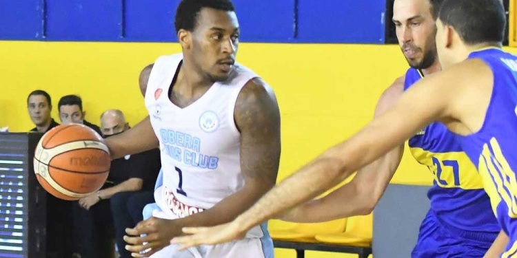 RECUPERADO. Johnson dejó atrás la sobrecarga muscular y está disponible. Fue una pesadilla para el Xeneize en la ida.