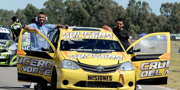 EN CARRERA. Iñaki Beitia completó el total de vueltas de la Clase 2 del TN.