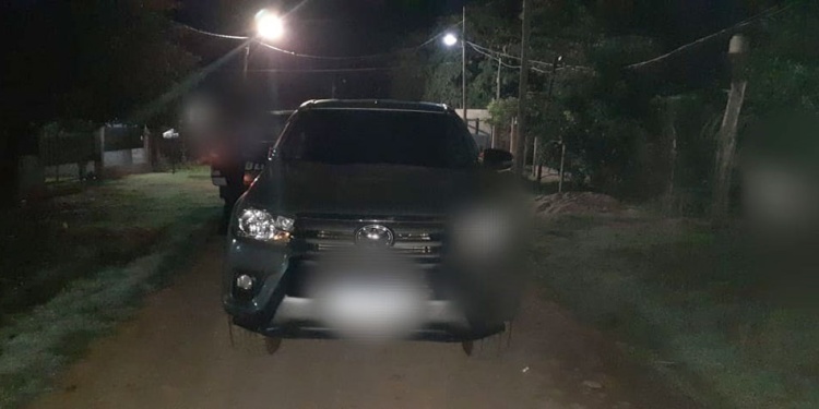 LA CAMIONETA DE LA VÍCTIMA. En esta Toyota Hilux llegó Catriel Urizar ante la sospecha de que le iban a robar.