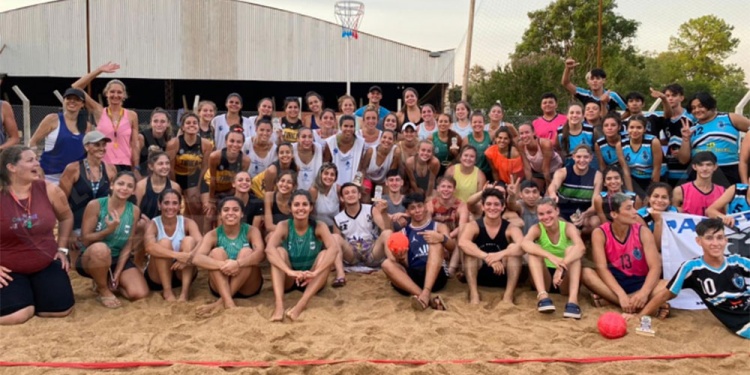 ÉXITO. Equipos de Misiones y Corrientes, protagonistas de la cita. Gentileza C.Reble