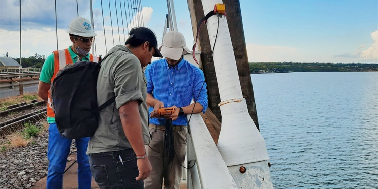 Resultados
Las mediciones de fuerzas directas e indirectas, más ultrasonido permitirán determinar si se deberá hacer recambios, refuerzos o mantenimiento.
Análisis anteriores no arrojaron alarmas de problemas graves.