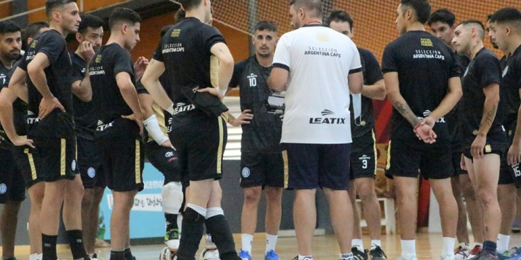 RETOQUES. Los jugadores de la Selección Argentina concentraron y entrenaron durante toda la semana en Posadas.