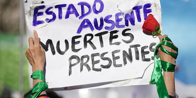 RECLAMO #8M. En la Argentina, en lo que va del año 2022, matan una mujer cada 26 horas.