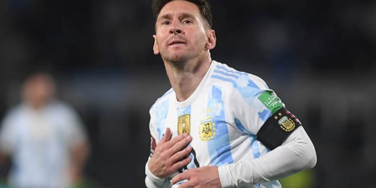 PRESENTE. Messi vuelve y será titular luego de perderse la doble fecha de enero.