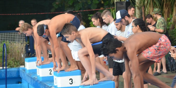 PREPARADOS. Los competidores esperan con mucha ansiedad novedades.
