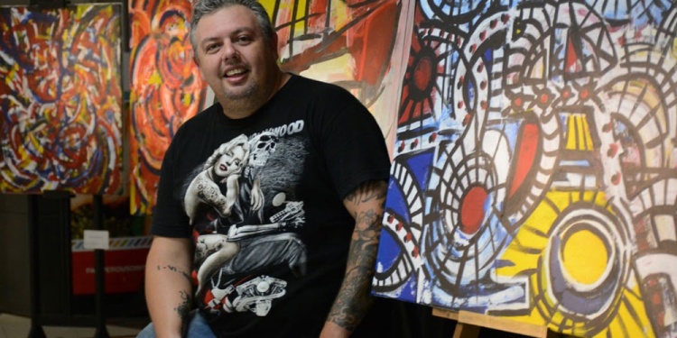 REFERENTE. El misionero ya ha realizado exposiciones en varios países.