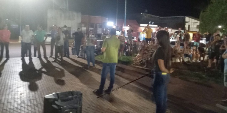 EXPRESAR SU OPINIÓN. Los vecinos volvieron a indicar que las acciones no son políticas ni partidarias.