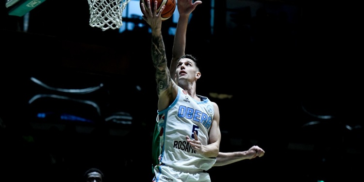 A UN PASO. Nico De Los Santos, camino a encestar. “Esto es como un juego de ajedrez”, dijo sobre los playoffs (Foto: Gentileza M.García/La Liga Contenidos)