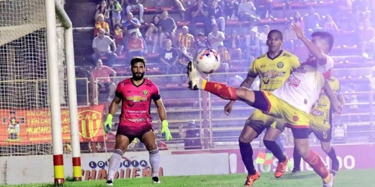 Guillermo Bachke-Crucero del Norte