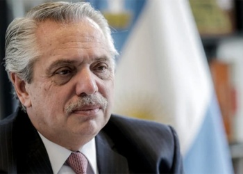 Fernández dialogó con Zelenski y ratificó el rechazo de la Argentina a la invasión rusa