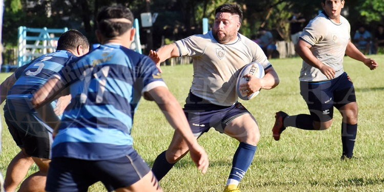 COMPROMETIDO. Camilo Insaurralde es uno de los jugadores que pueden abrir a la defensa rival. Con su habitual potencia, es una alternativa de ataque por el centro de la cancha, y CAPRI puede aprovecharlo.
