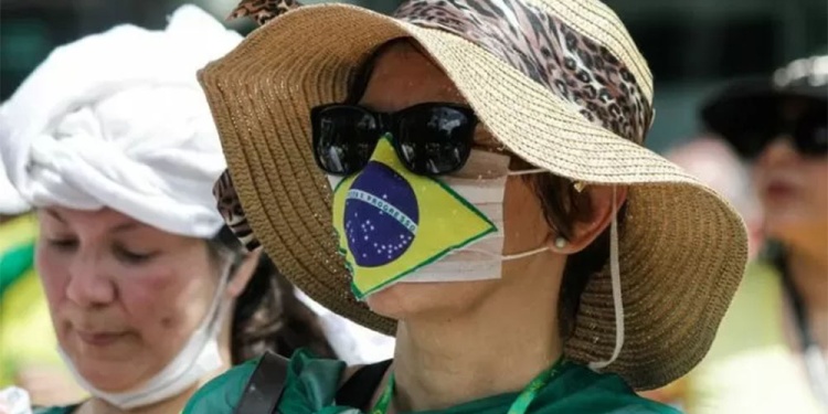 Desde hace un par de semana, Brasil implementa el uso obligatorio de barbijo en aeropuertos y aviones. Foto ilustrativa