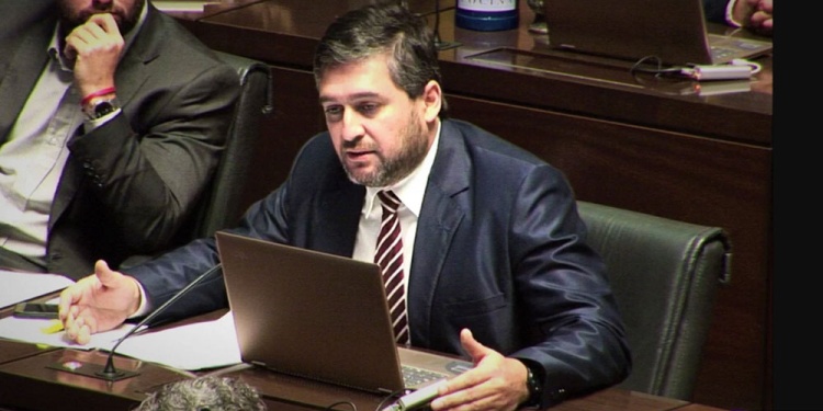 OPTIMISTA. El exdiputado Javier Mela se mostró confiado y dijo que su boleta estará en el cuarto oscuro.