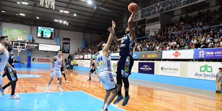 GRAN VICTORIA. El Cele viene de un apretado triunfo sobre el Xeneize, con un doble de Johnson sobre la chicharra.