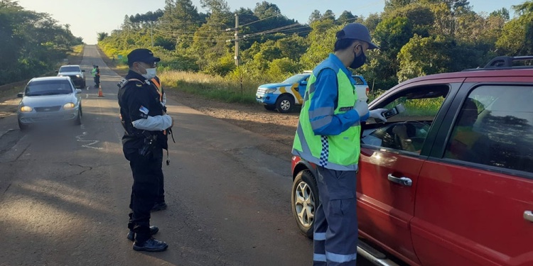 ACUERDO. El objetivo es que el incremento impacte en mayo y junio.