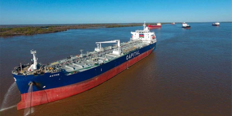 Marcha también en defensa de "la Soberanía Marítima, Fluvial y la Industria Naval y del trabajo argentino". (Foto Télam)