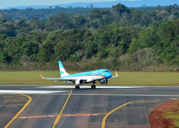Qué vuelos a Misiones están cancelados o demorados por tormentas en el AMBA