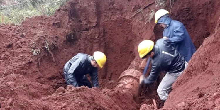 TRABAJO EN EL ARROYO RAMÓN. Operarios de la CELO lograron solucionar los desperfectos en el más antigo de los sistemas, el del Ramón.