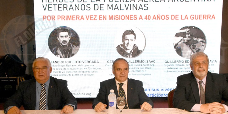 UN ORGULLO. Los héroes de la Fuerza Aérea Argentina compartieron sus vivencias en la Guerra de Malvinas.