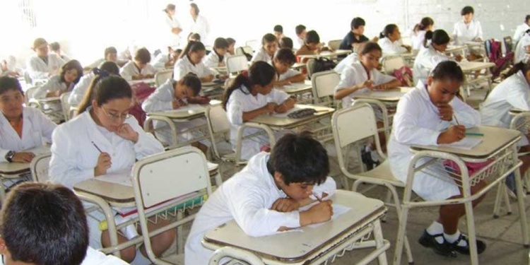 EDUCACIÓN DISRUPTIVA. Busca revertir el bajo rendimiento de los alumnos misioneros en lengua y matemática.