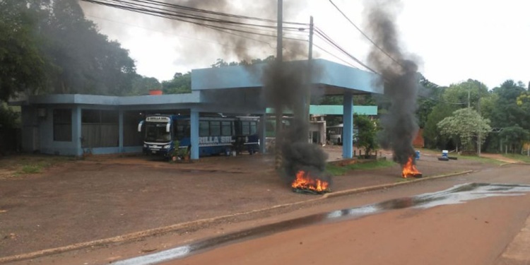 Paro de choferes Oberá