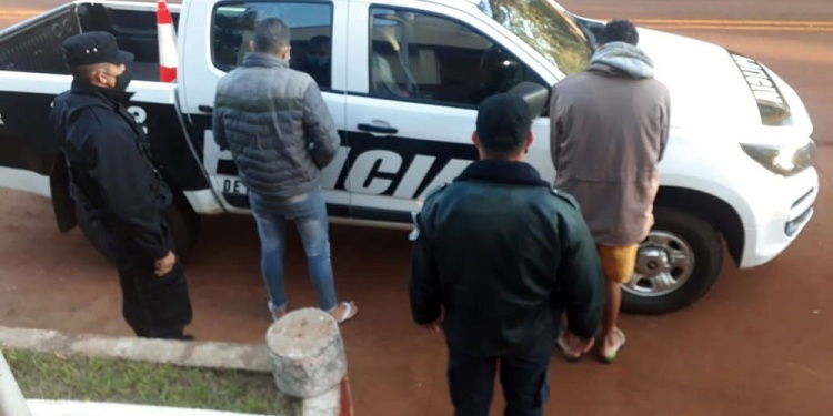 DETENCIÓN. El acusado (izquierda) y el primo de la víctima, quien también estuvo en la gresca y luego fue liberado.