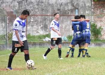 Mitre no tuvo piedad y puso un pie en semis 