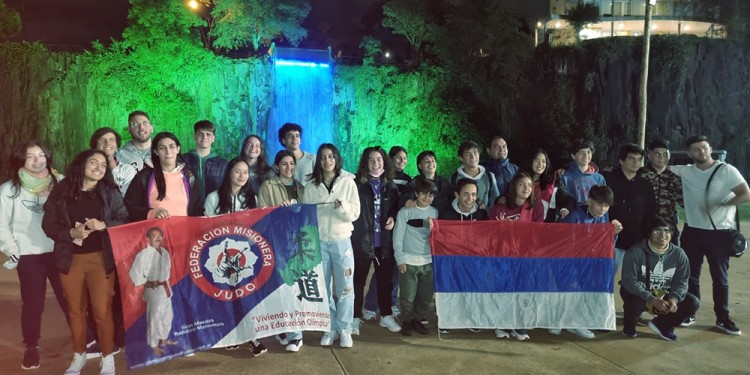 HAY EQUIPO. La delegación misionera que dijo presente en Villa Carlos Paz. Un rendimiento más que positivo.