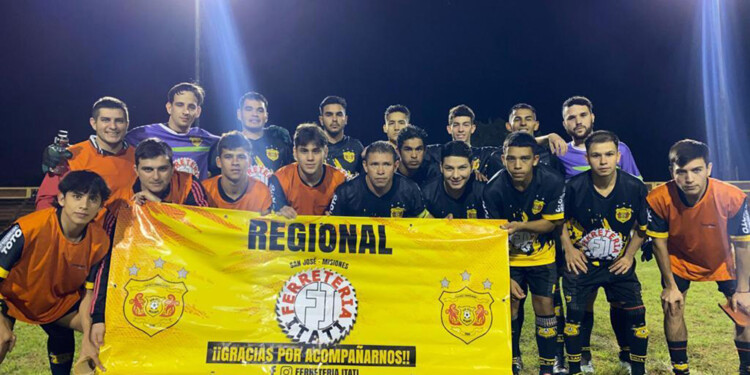 CON LA CORONA. Regional sumó una nueva estrella y ahora buscará ser protagonista en el Provincial de la FeMiFu.