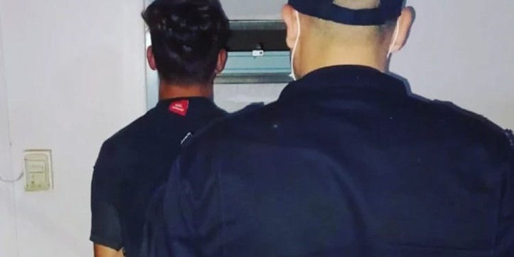 Detienen a cuatro hombres involucrados en distintos intentos de robo