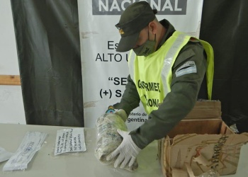 Hallan más de dos kilos de marihuana ocultos en un ómnibus