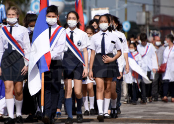 Posadas celebró el Día de la Patria con el regreso del tradicional desfile