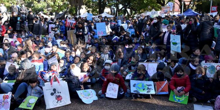 Estudiantes posadeños se unieron para prevenir y concientizar sobre el tabaco