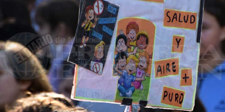 Estudiantes posadeños se unieron para prevenir y concientizar sobre el tabaco