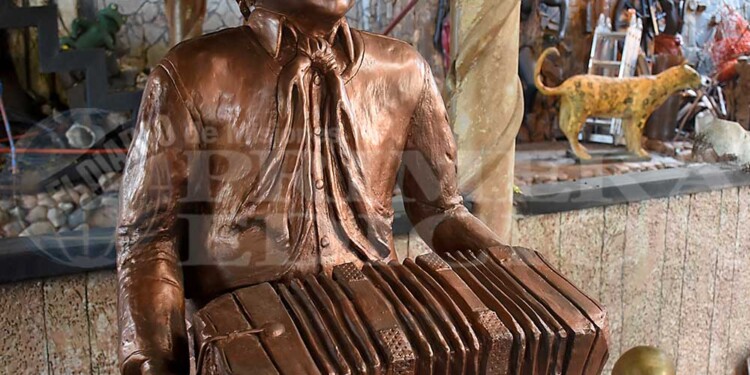 Levantó un “mundo” de esculturas e hizo del arte un estilo de vida