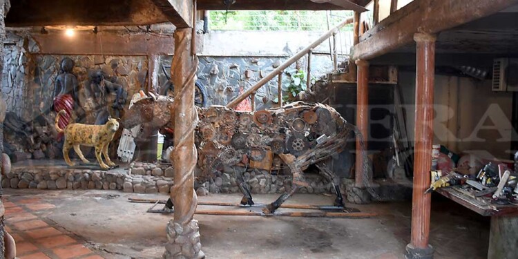 Levantó un “mundo” de esculturas e hizo del arte un estilo de vida