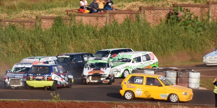 Misionero de Pista: Hubo fiesta en el asfalto posadeño