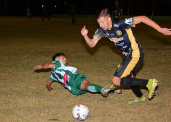 Crucero empató en Sunchales y renunció Miguel Salinas