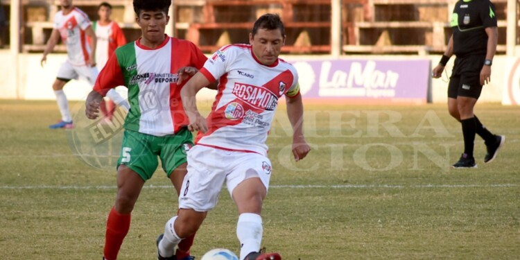 Ante la ausencia de Cristian Barinaga, el experimentado Pablo Motta portó la cinta de capitán ante Corpus.