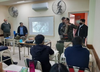 Bajo el programa “Malvinas Nos Une” veteranos visitan las escuelas